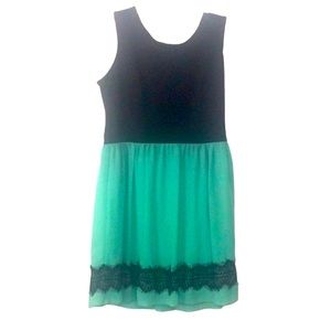 en focus studio green dress En Focus Studio Women's 8 Green Floral Lace Sequin Lined Sheath Midi Dress